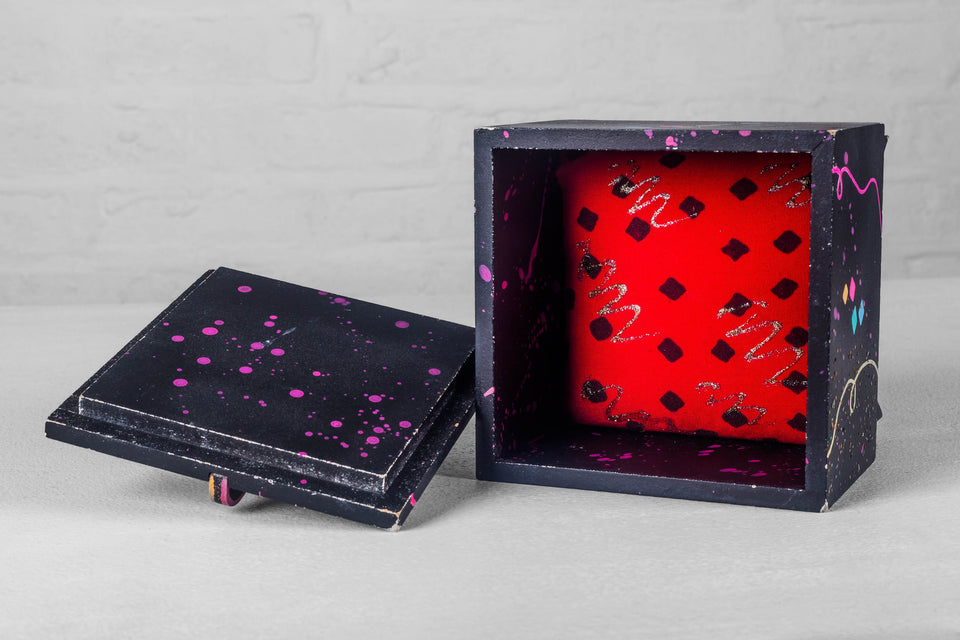 Confetti, 1980s Lacquered Jewelry Box by Hollis Fingold, Signed USA