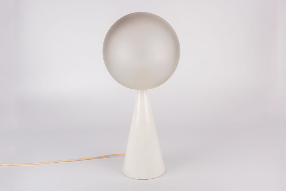 Table lamp Bilia designed in 1931 by Gio Ponti (1891-1979) and manufactured by Fontana Arte in 1967, Italy.