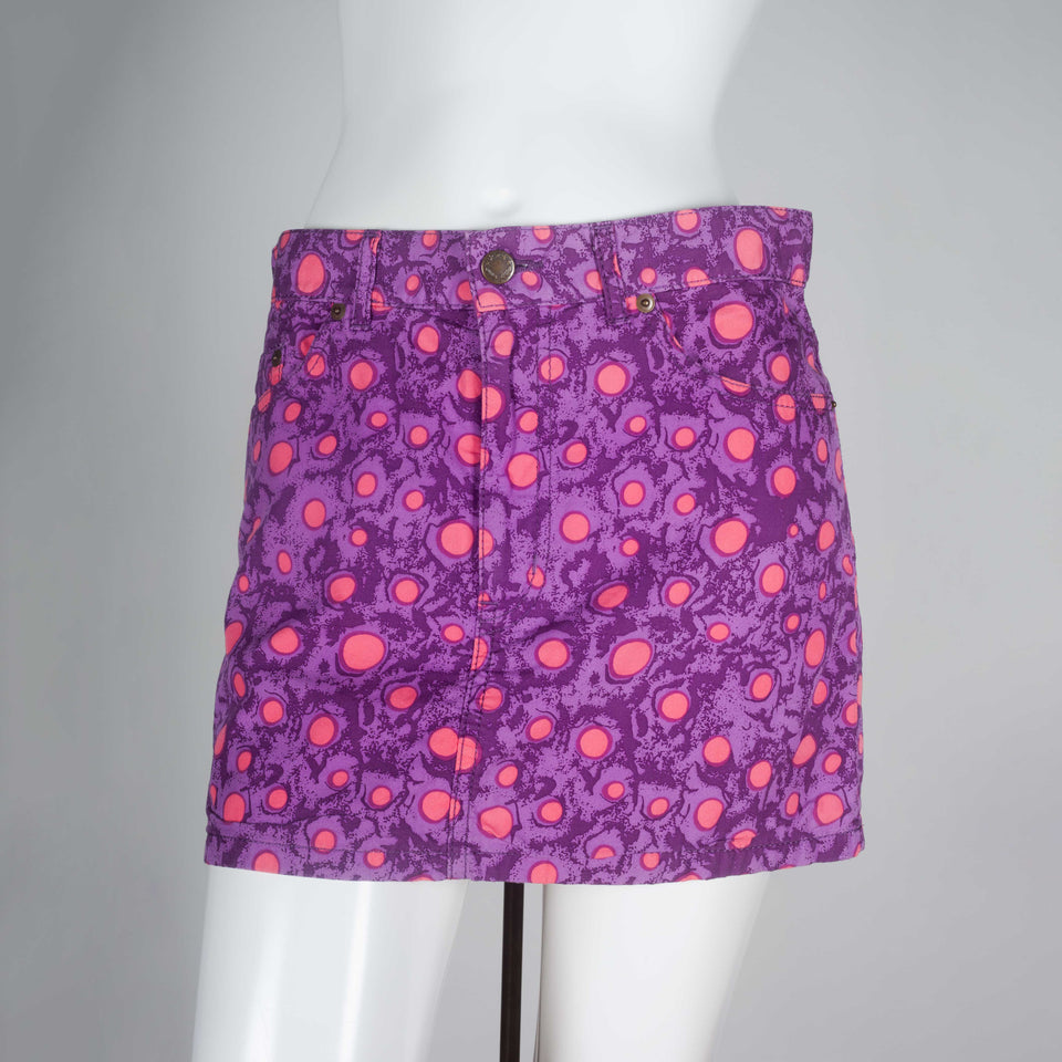 Comme des Garçons Tao 2009 cotton mini skirt in two shades of purple and playful, bright pink circles motif. 