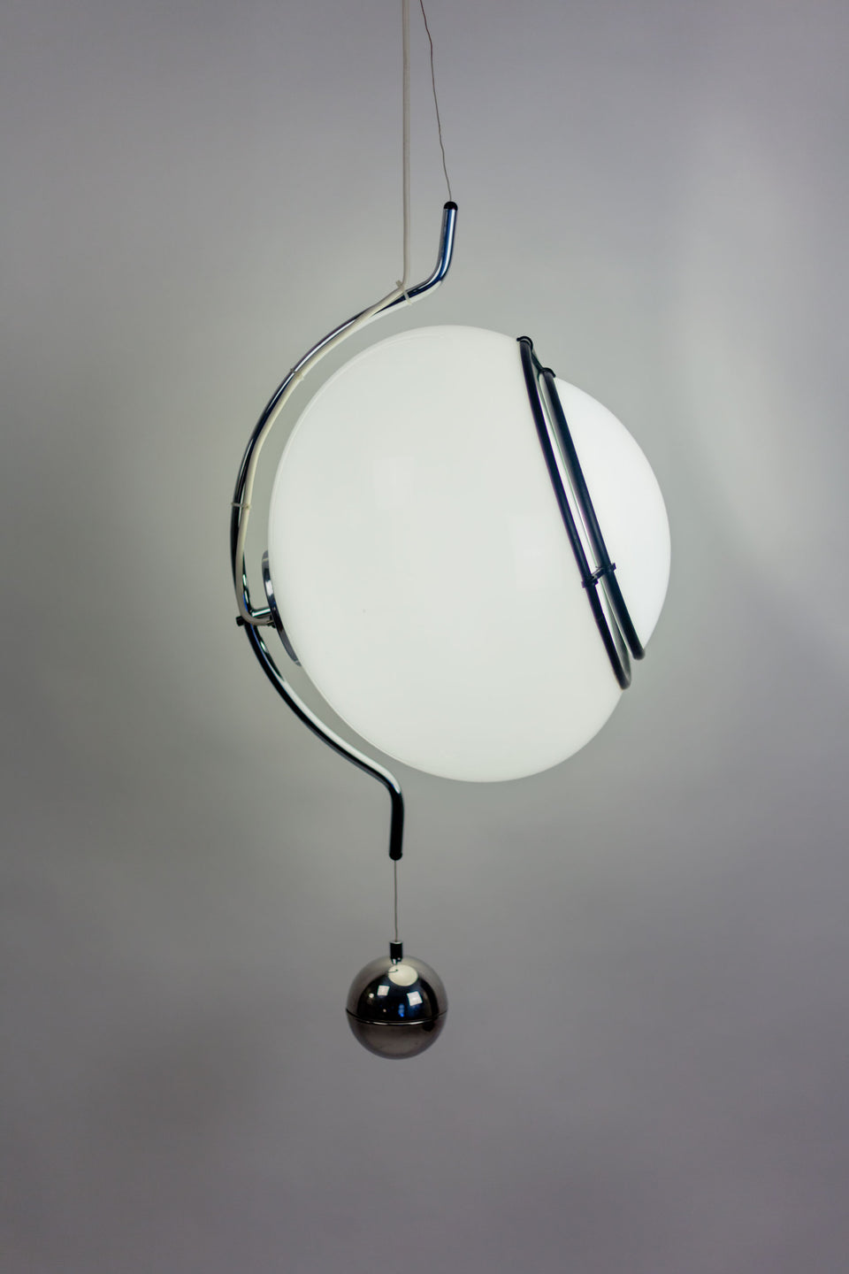 White Pendant Lamp, GUZZINI, Italy 1970s